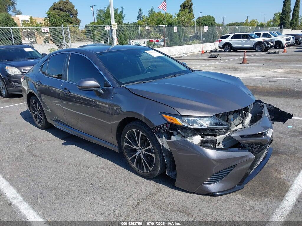 2019 TOYOTA CAMRY SE