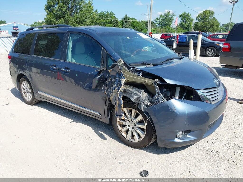5TDYK3DC2ES498063 2014 TOYOTA SIENNA photo no. 1