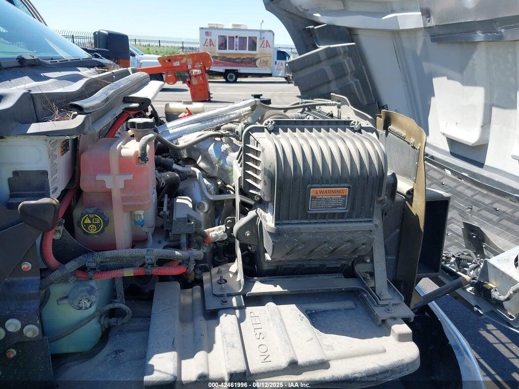 1HTKHPVM4NH187888 2022 CHEVROLET SILVERADO 4500HD photo no. 9