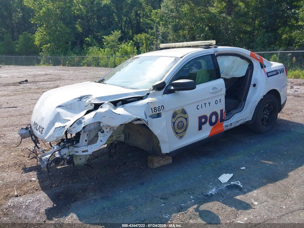 1FAHP2MK0JG104864 2018 FORD POLICE INTERCEPTOR photo no. 2