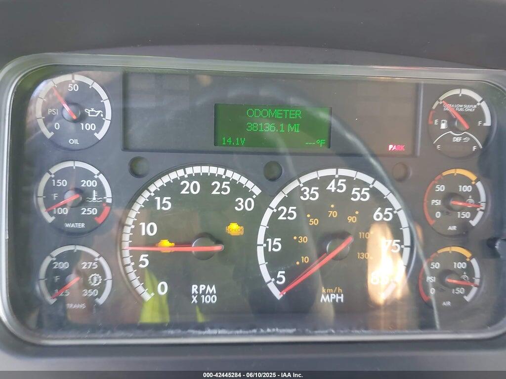 1FVACXDT9HHHV8027 2017 FREIGHTLINER M2 106 photo no. 5