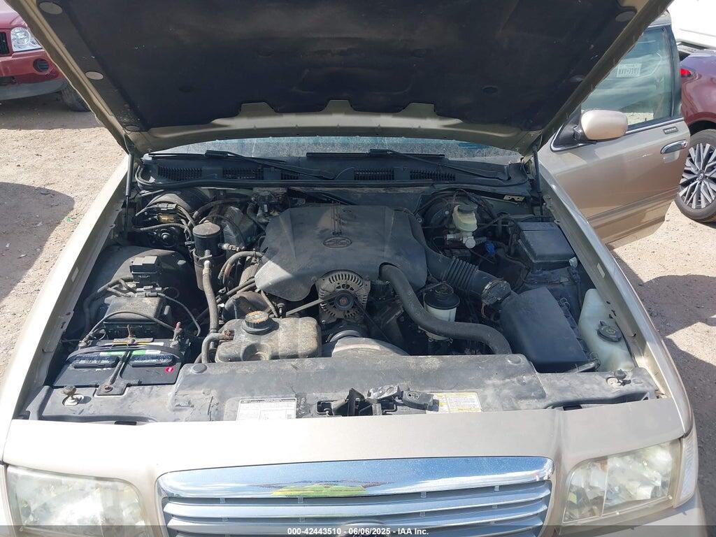 2FAFP73W7YX121917 2000 FORD CROWN VICTORIA photo no. 10