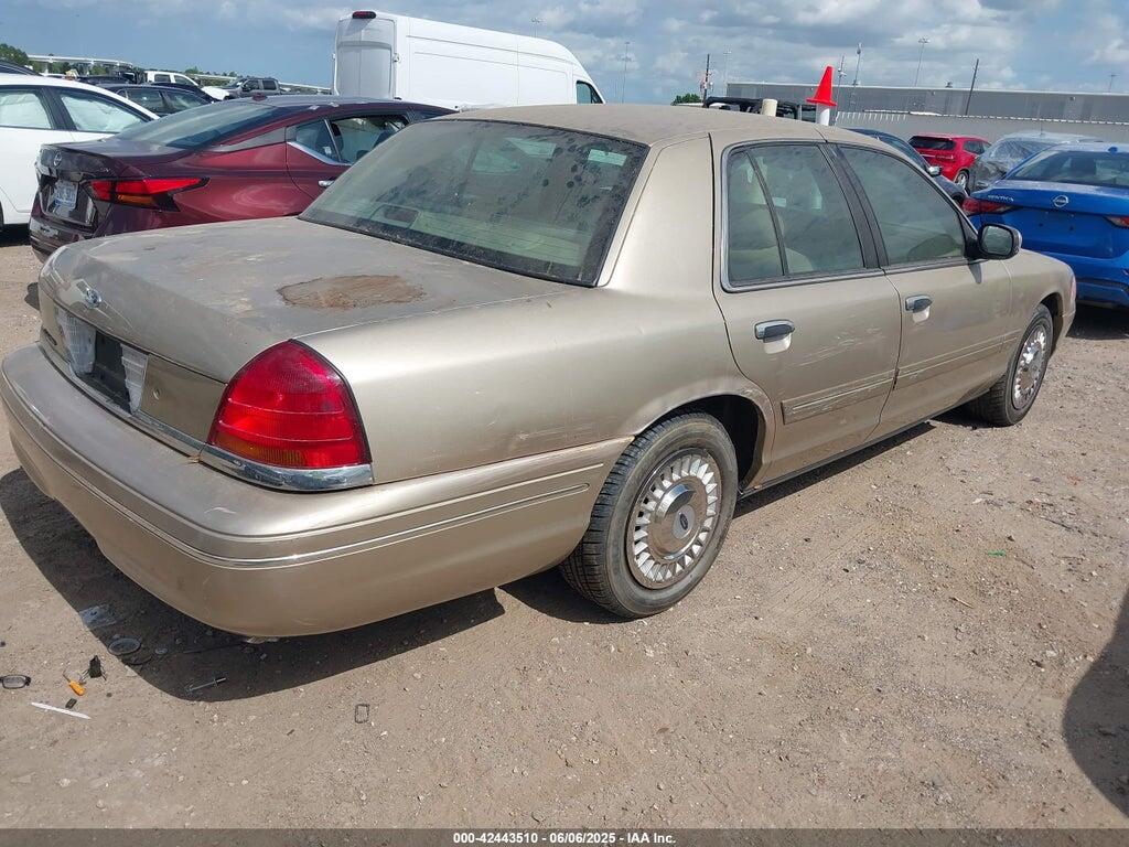 2FAFP73W7YX121917 2000 FORD CROWN VICTORIA photo no. 4