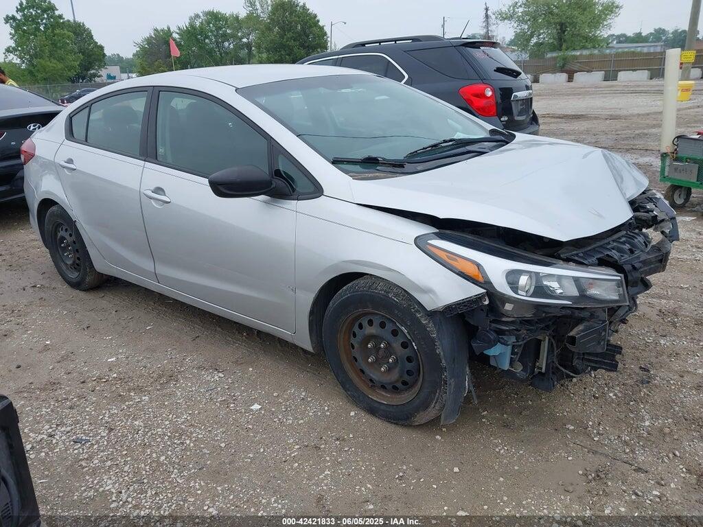 3KPFL4A78HE144161 2017 KIA FORTE photo no. 1