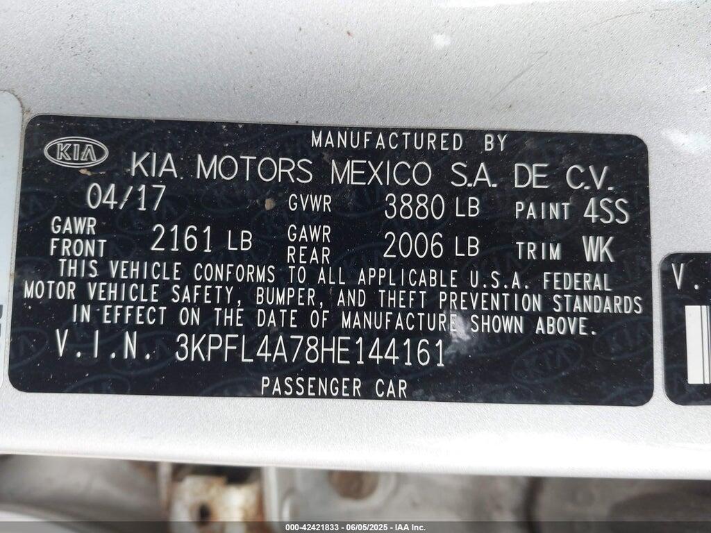 3KPFL4A78HE144161 2017 KIA FORTE photo no. 9