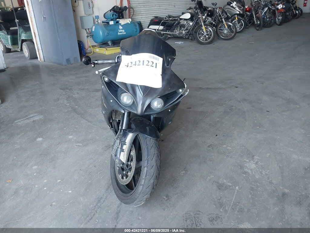 JYARN23Y8BA002142 2011 YAMAHA YZFR1 photo no. 5