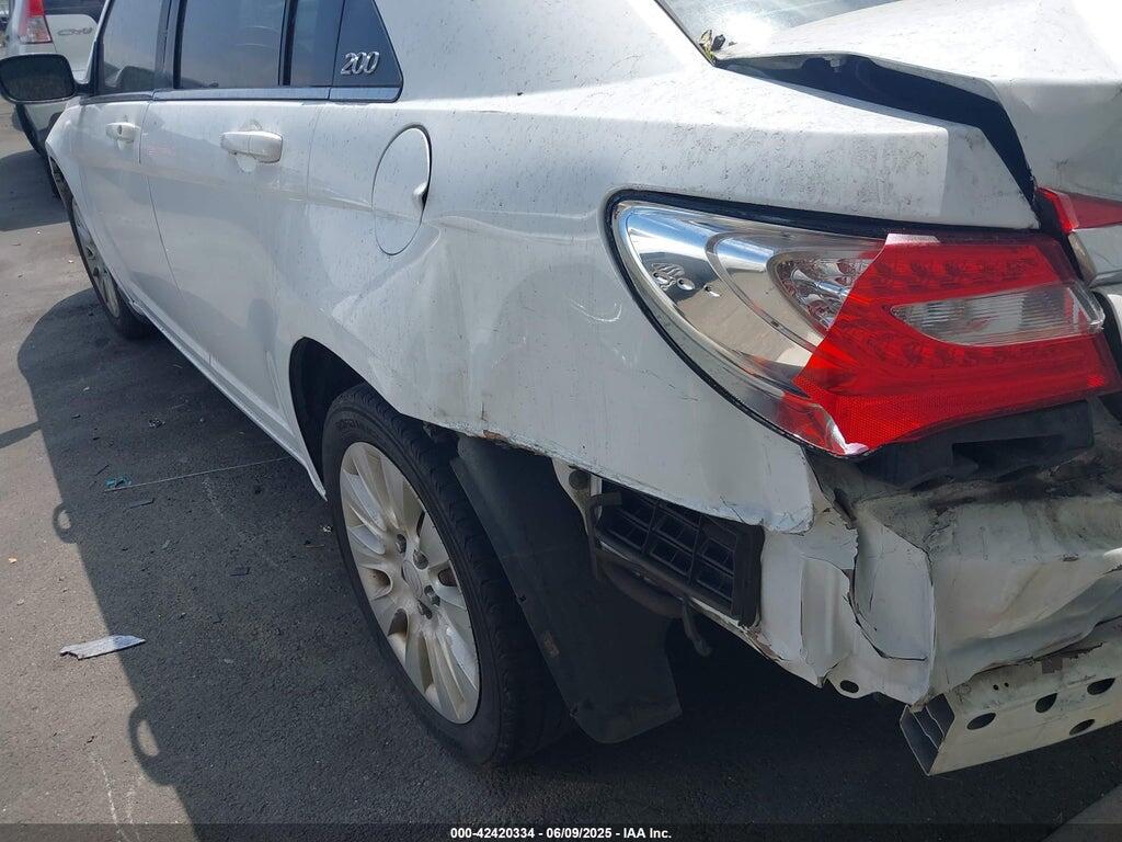 1C3BC4FB4BN562753 2011 CHRYSLER 200 photo no. 12