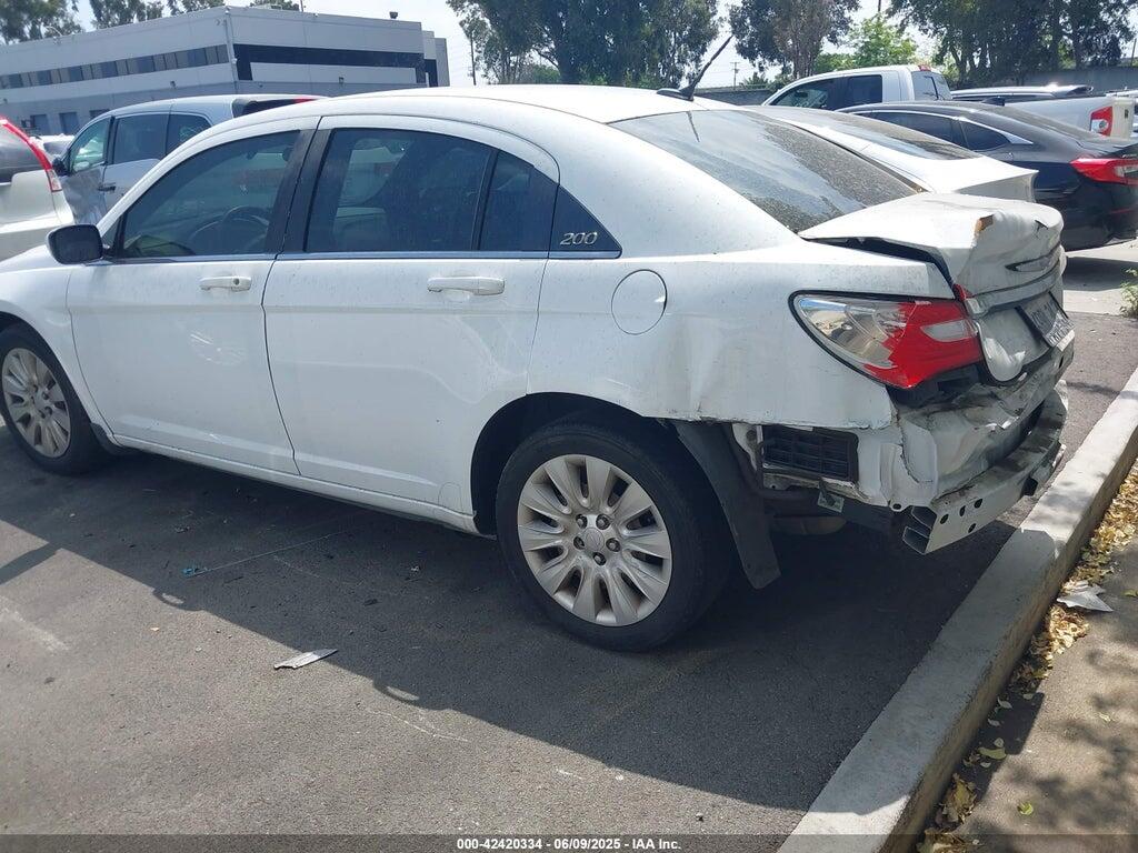 1C3BC4FB4BN562753 2011 CHRYSLER 200 photo no. 3