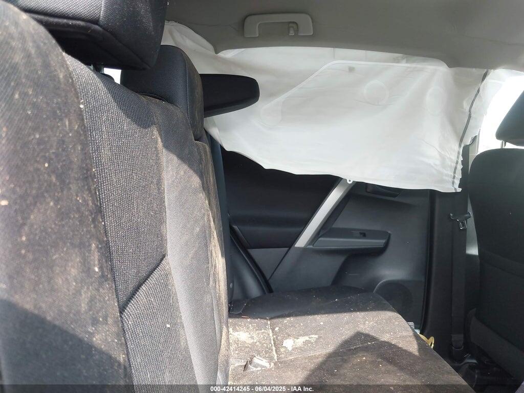 2T3BFREV6HW580393 2017 TOYOTA RAV4 photo no. 8