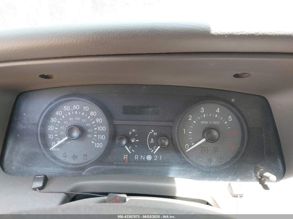 2MEFM74V88X603917 2008 MERCURY GRAND MARQUIS photo no. 7