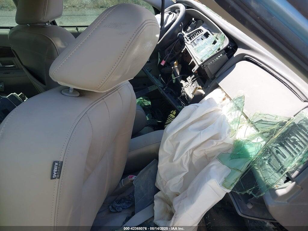 2MEBM7FV9AX624969 2010 MERCURY GRAND MARQUIS photo no. 5