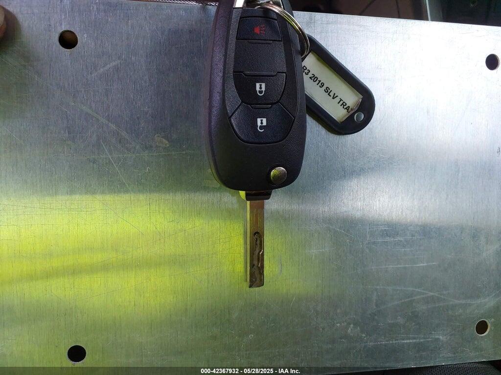 3GNCJKSB0KL299703 2019 CHEVROLET TRAX photo no. 11