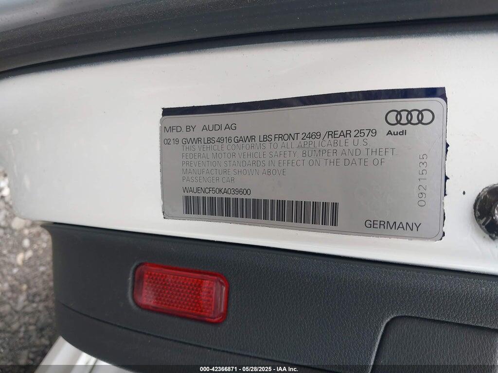WAUBNCF51JA056746 2018 AUDI A5 photo no. 9