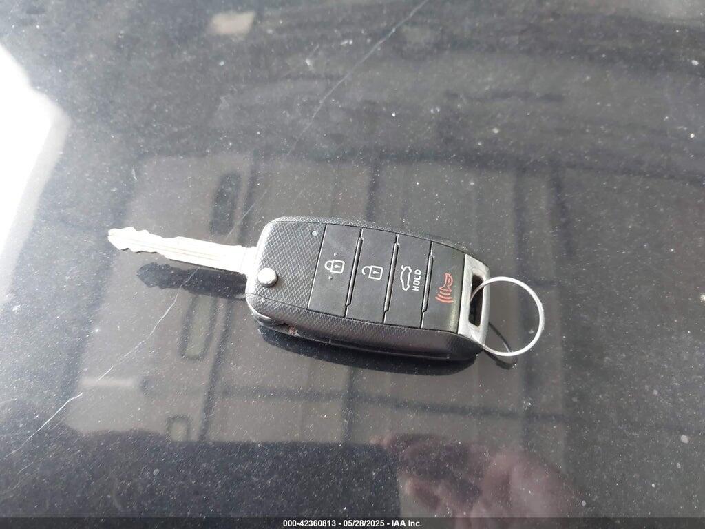 KNAFK4A61G5560702 2016 KIA FORTE photo no. 11