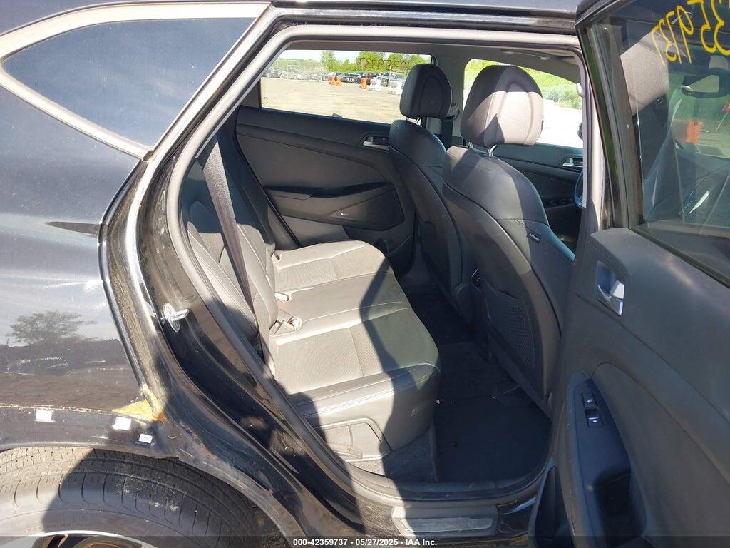 KM8J3CA26HU283291 2017 HYUNDAI TUCSON photo no. 8