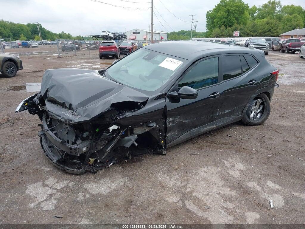 KL77LFEP6SC193252 2025 CHEVROLET TRAX photo no. 2