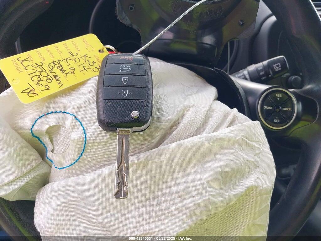 KNDJN2A25E7713508 2014 KIA SOUL photo no. 11