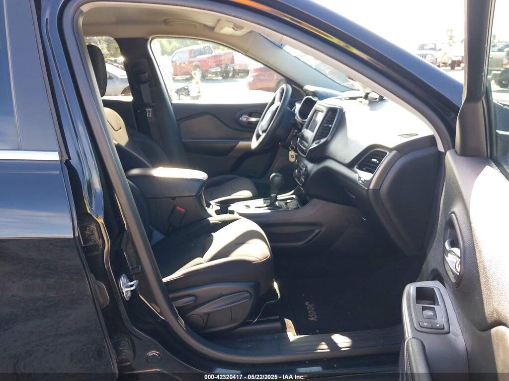 1C4PJLCB3KD248264 2019 JEEP CHEROKEE photo no. 5