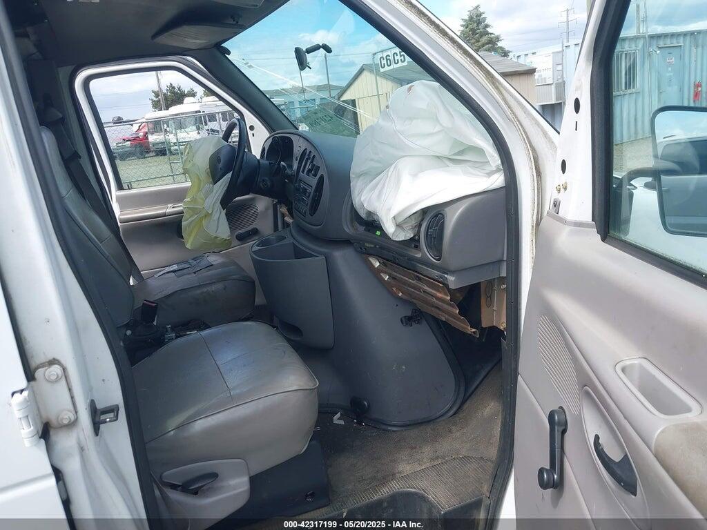 1FTRE1425XHC02452 1999 FORD E-150 photo no. 5