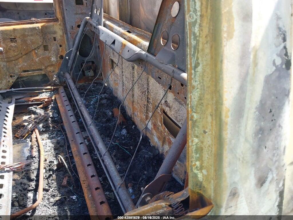 1FDXF46F5YEA12185 2000 FORD F-450 photo no. 7