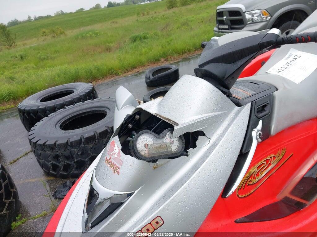 00000YDV13097B505 2005 SEADOO SEADOO photo no. 12