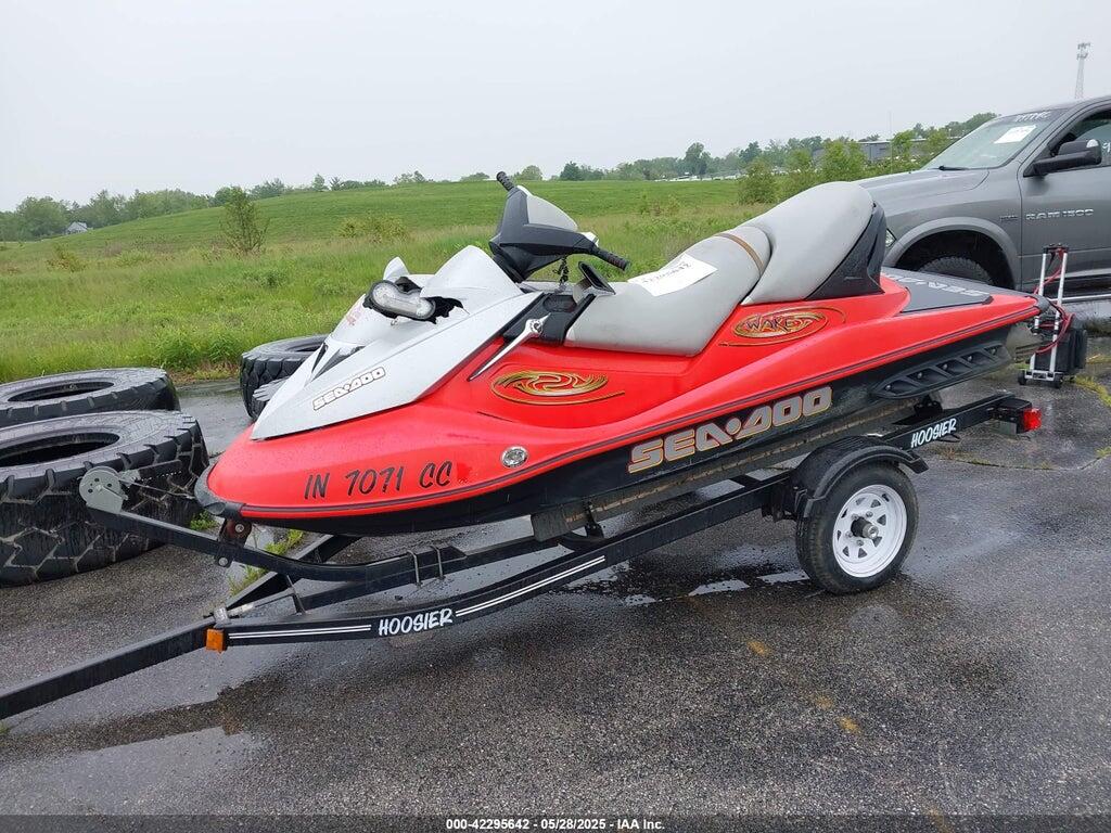 00000YDV13097B505 2005 SEADOO SEADOO photo no. 2