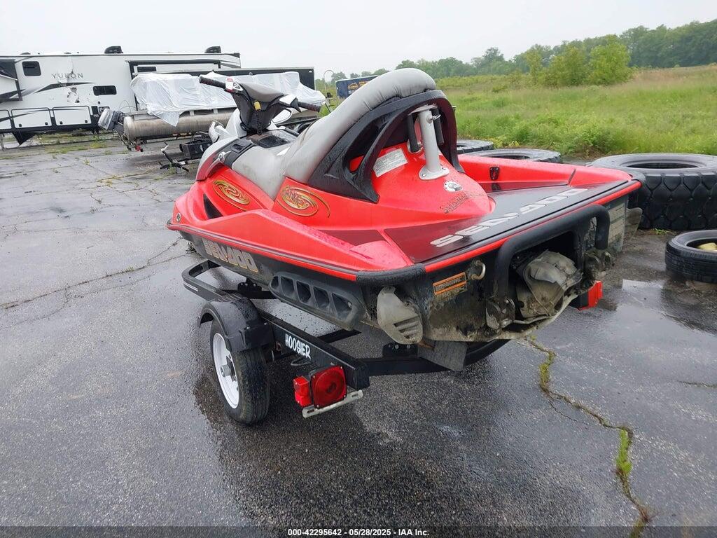00000YDV13097B505 2005 SEADOO SEADOO photo no. 4