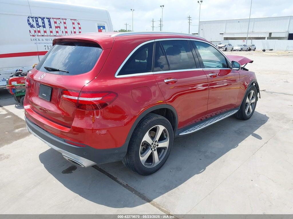 WDC0G4JB1JV047667 2018 MERCEDES-BENZ GLC 300 photo no. 4