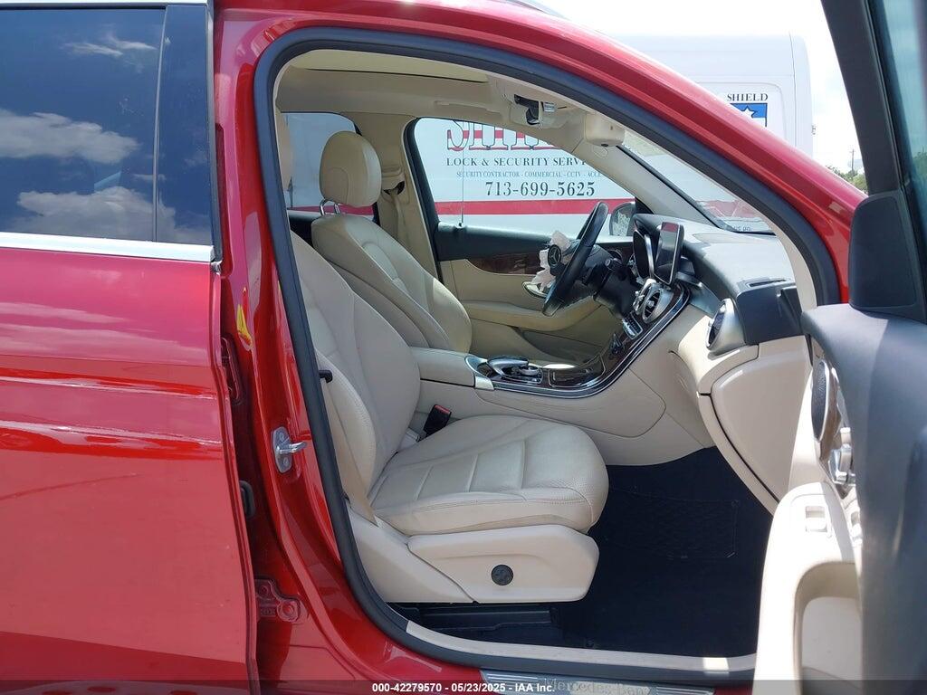 WDC0G4JB1JV047667 2018 MERCEDES-BENZ GLC 300 photo no. 5
