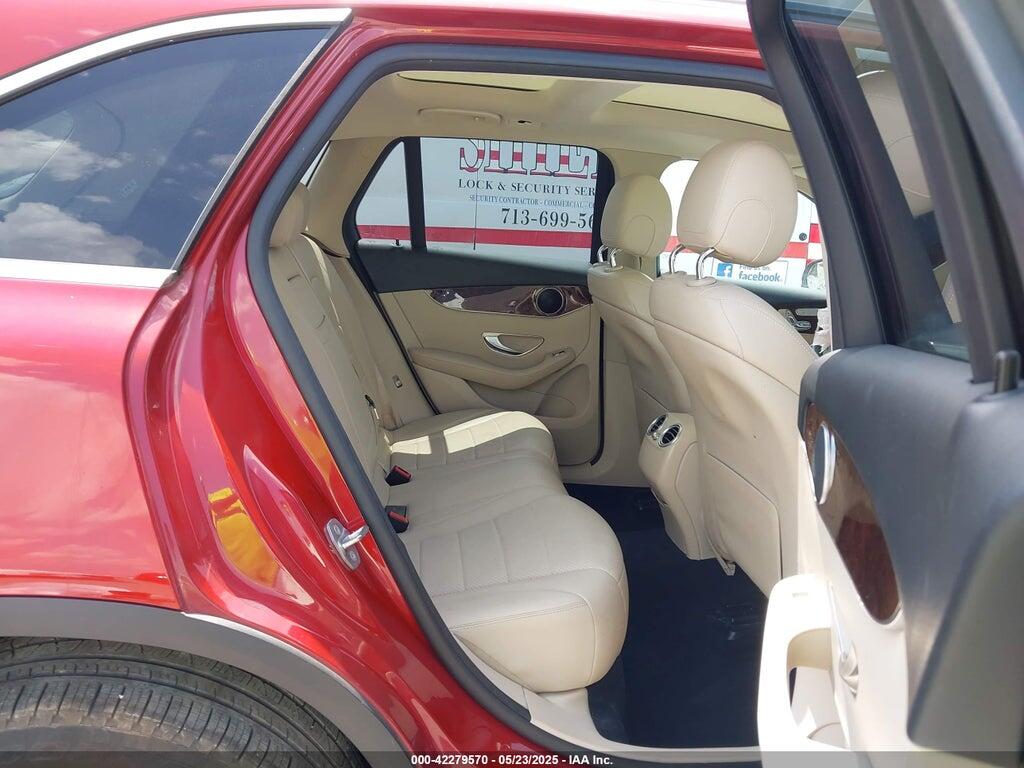 WDC0G4JB1JV047667 2018 MERCEDES-BENZ GLC 300 photo no. 8