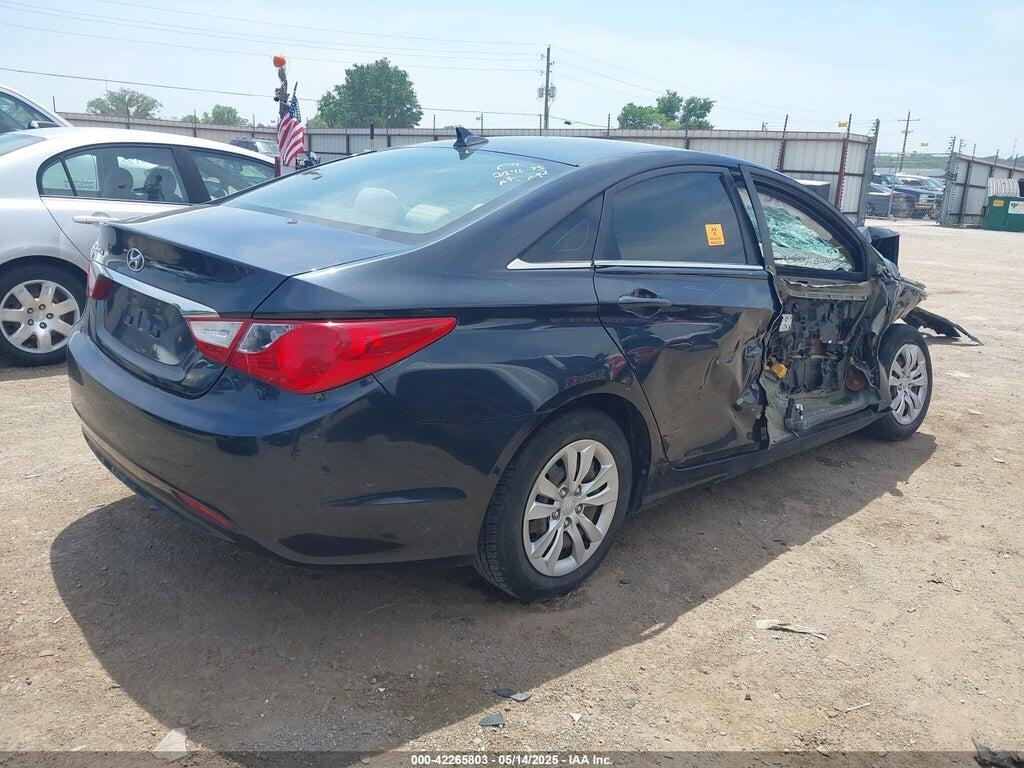 5NPEB4AC5BH090414 2011 HYUNDAI SONATA photo no. 4