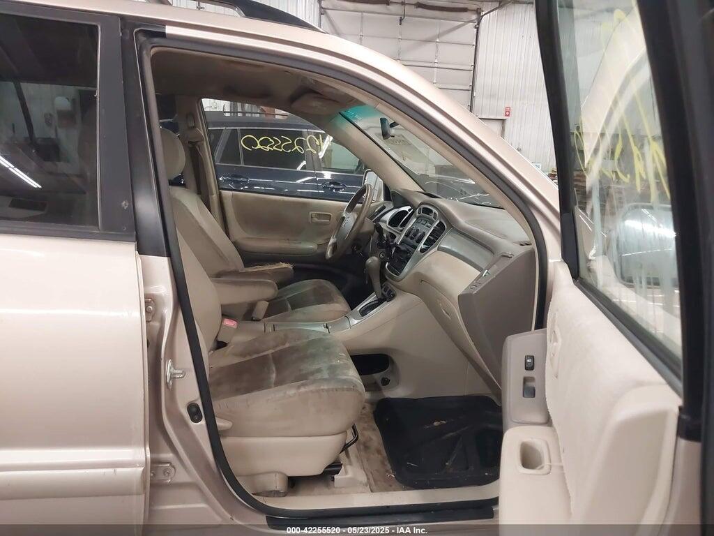 JTEDD21A840096308 2004 TOYOTA HIGHLANDER photo no. 5