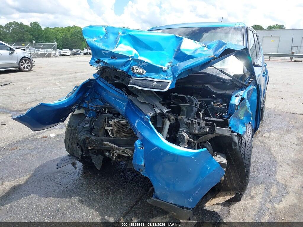 KNDJP3A51G7352615 2016 KIA SOUL photo no. 6