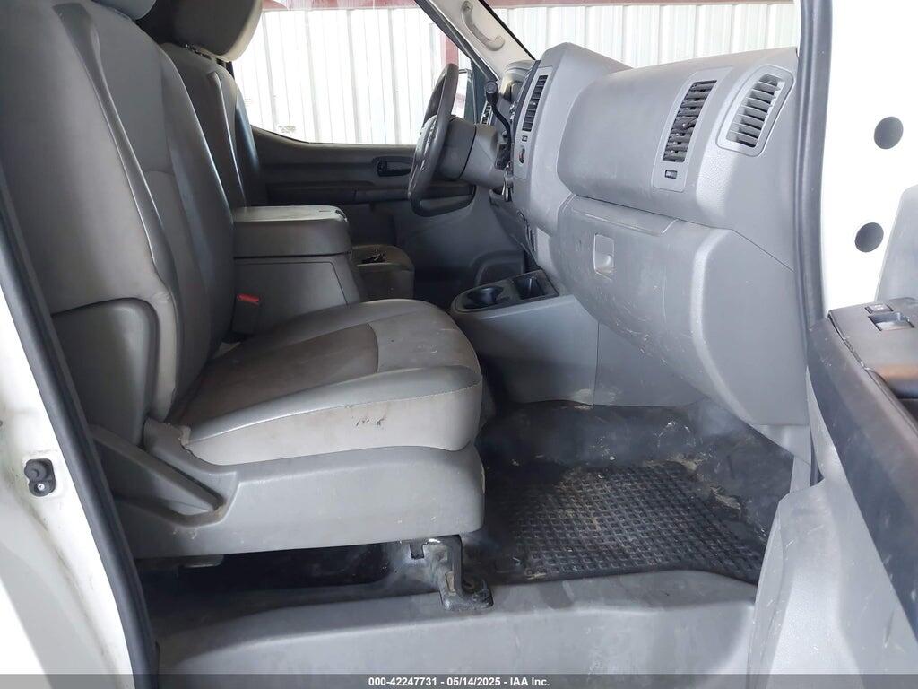 1N6BF0KY7GN801979 2016 NISSAN NV CARGO NV2500 HD photo no. 5
