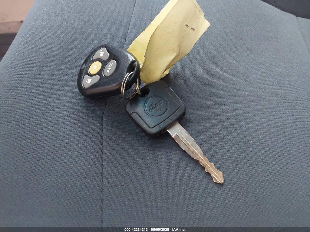 1FMCU93158KE03395 2008 FORD ESCAPE photo no. 11