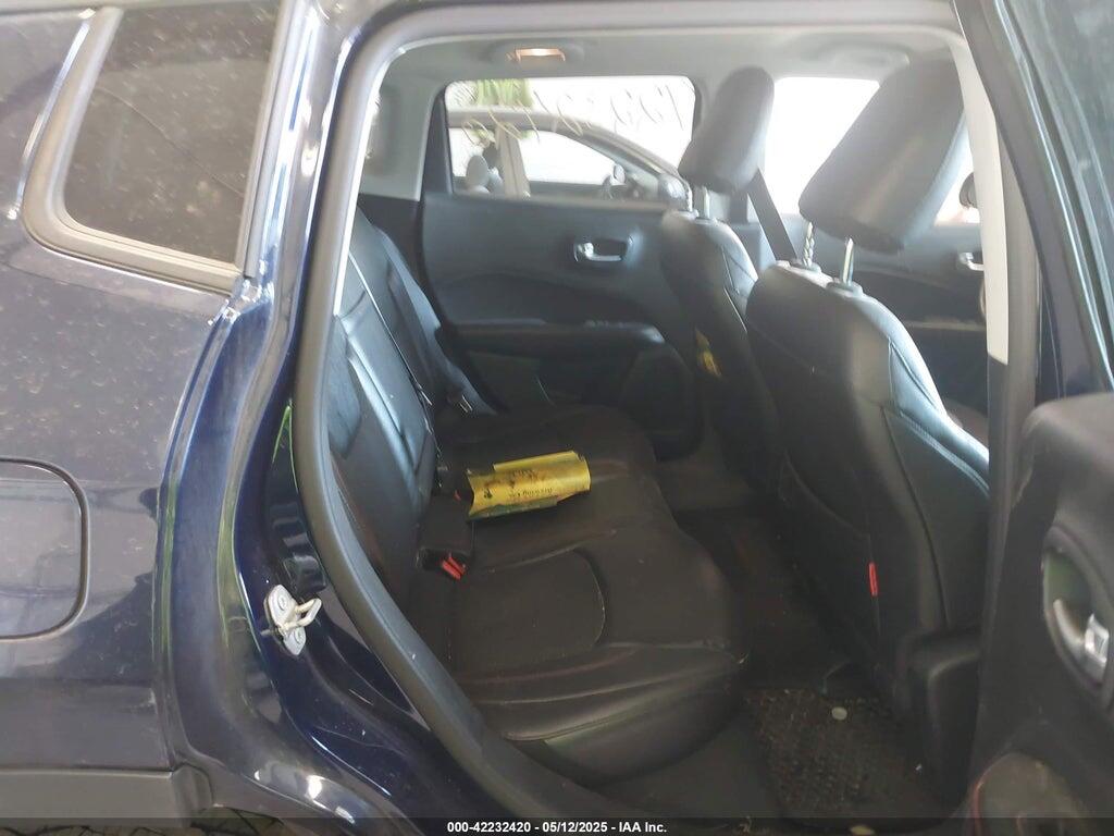 3C4NJDDBXJT174653 2018 JEEP COMPASS photo no. 8