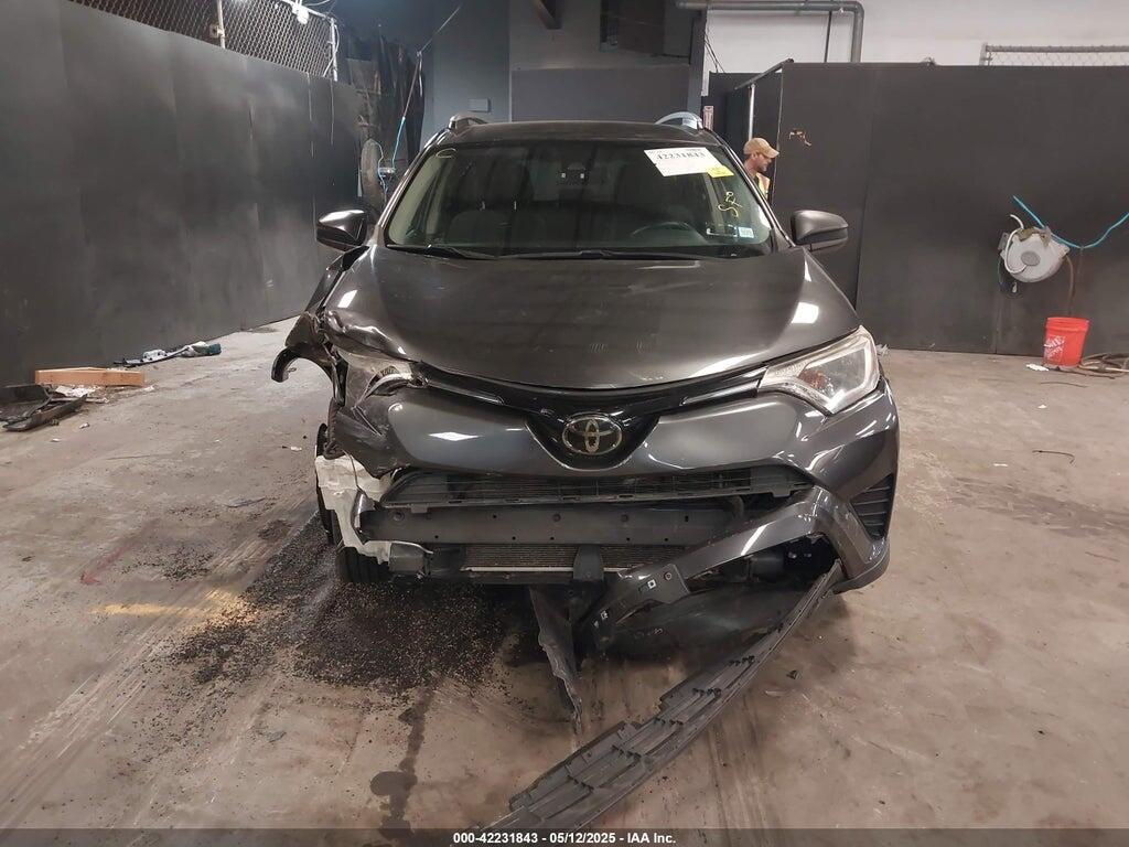 JTMBFREVXJJ221102 2018 TOYOTA RAV4 photo no. 12