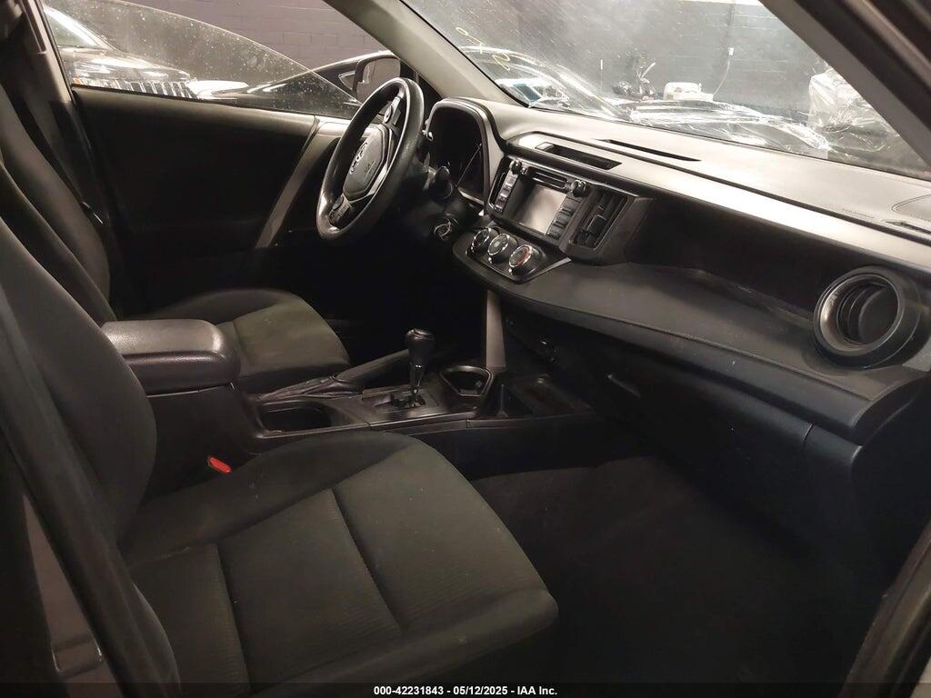 JTMBFREVXJJ221102 2018 TOYOTA RAV4 photo no. 5