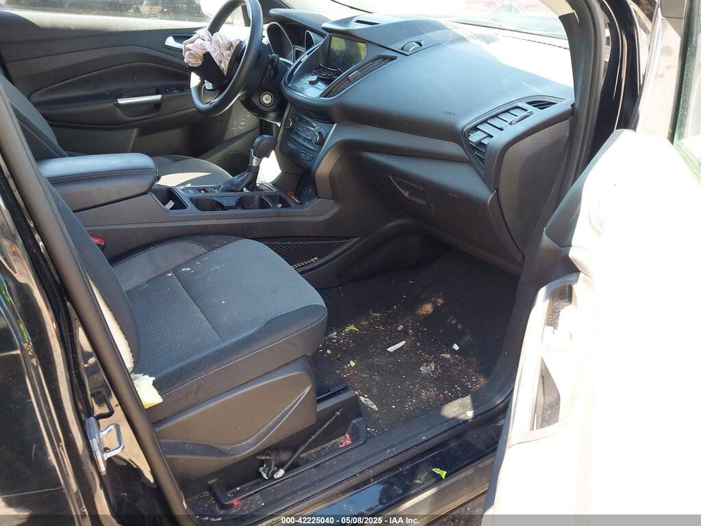 1FMCU0GD2HUC54061 2017 FORD ESCAPE photo no. 5
