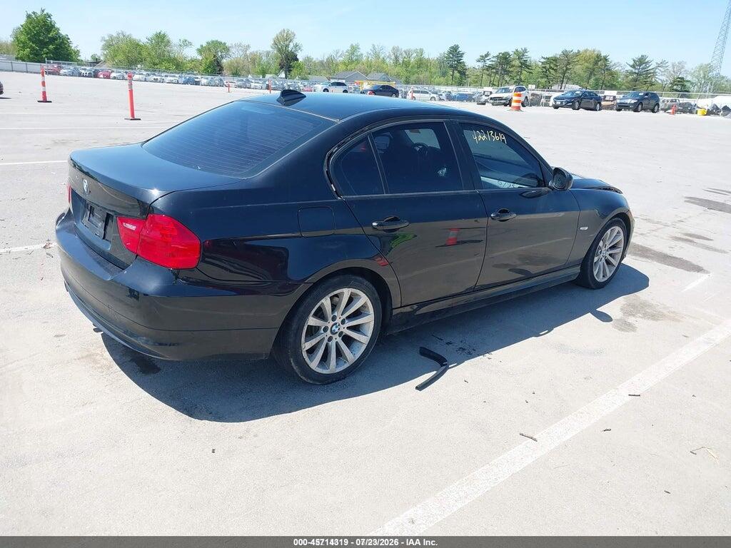 WBAPK7C5XBA772525 2011 BMW 328I photo no. 4