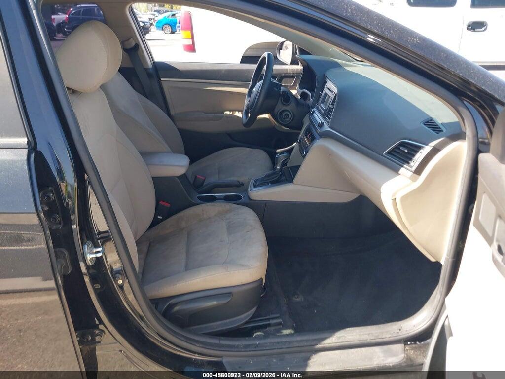 KMHD74LF0HU307379 2017 HYUNDAI ELANTRA photo no. 5