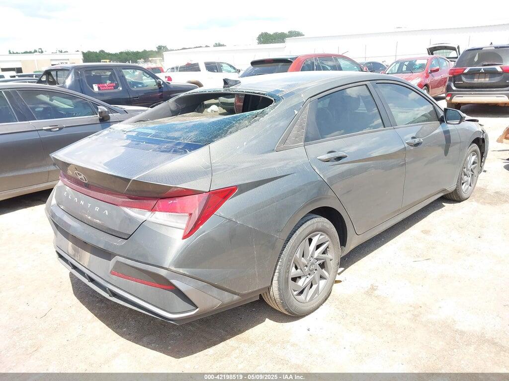 KMHLM4DG7RU751064 2024 HYUNDAI ELANTRA photo no. 4