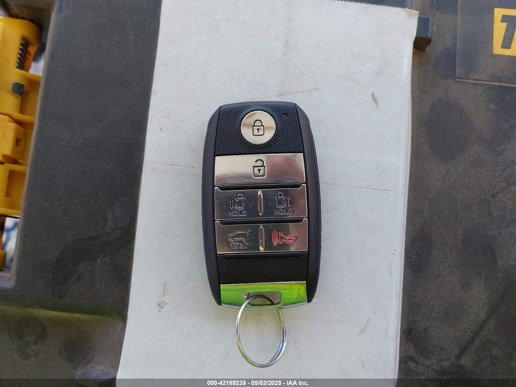 KNDMC5C18F6051021 2015 KIA SEDONA photo no. 11