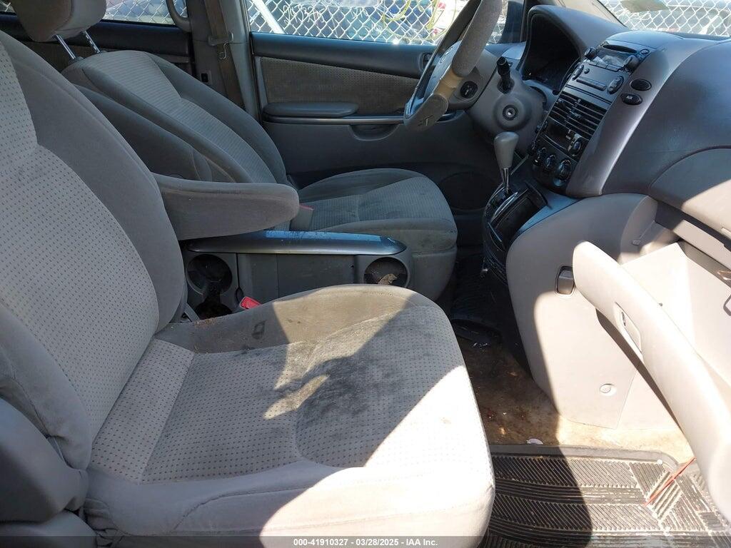 5TDKK4CC9AS306614 2010 TOYOTA SIENNA photo no. 5
