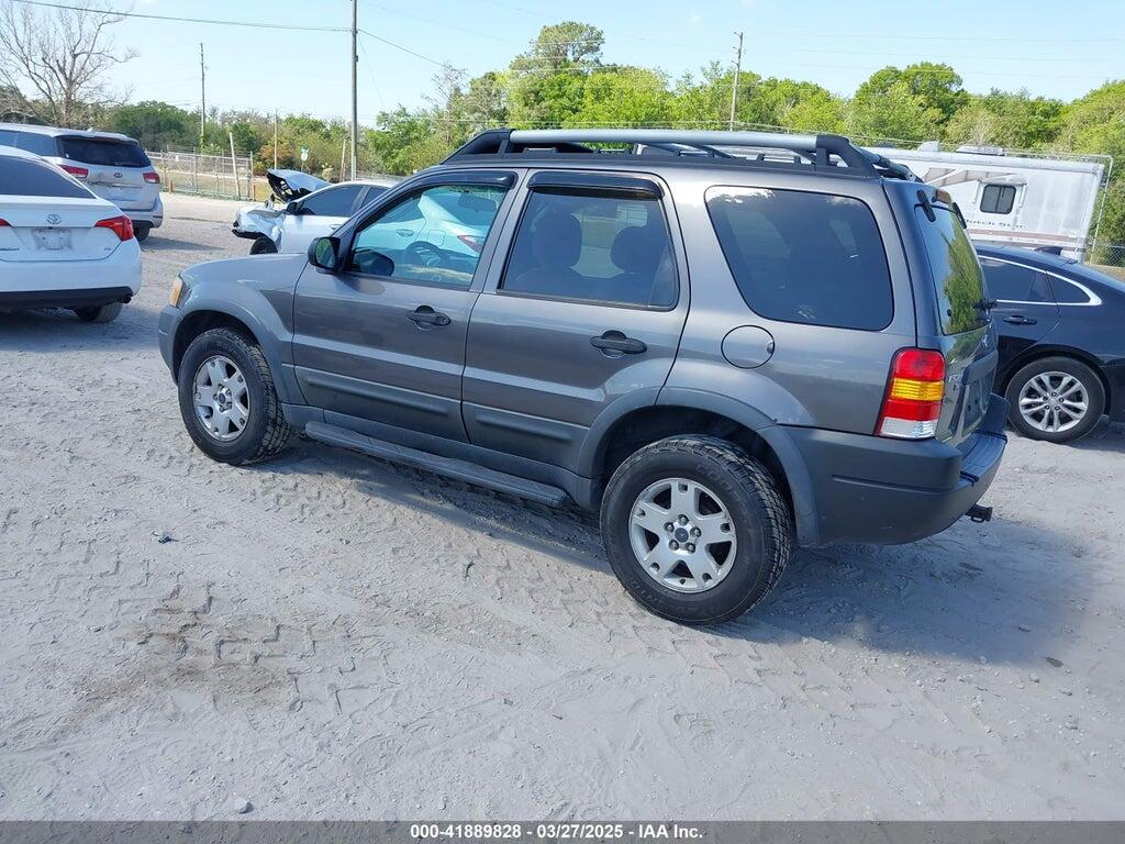 1FMCU93183KD07494 2003 FORD ESCAPE photo no. 3