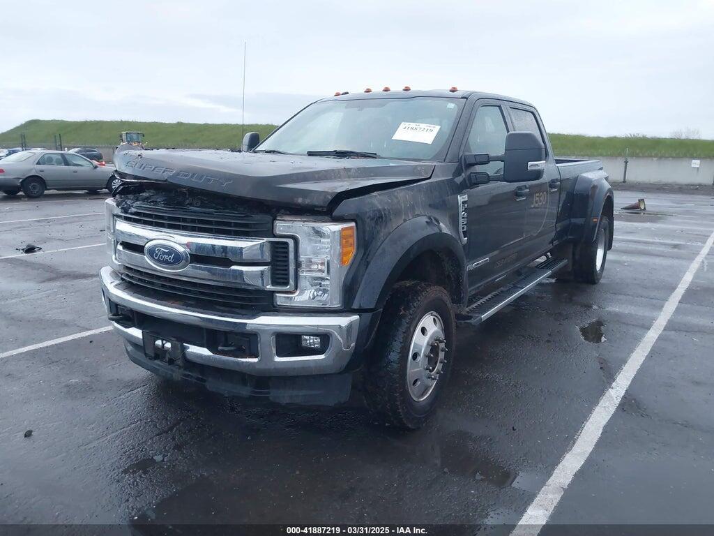 1FT8W4DT7HED42833 2017 FORD F-450 photo no. 2