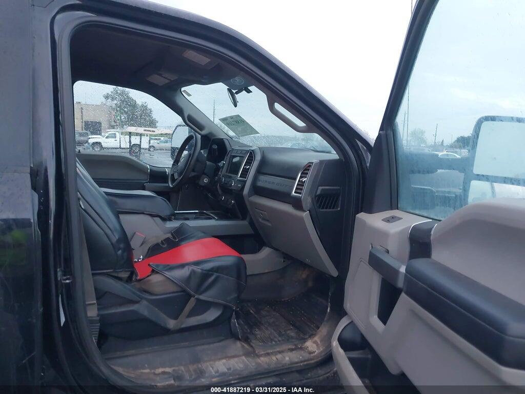 1FT8W4DT7HED42833 2017 FORD F-450 photo no. 5