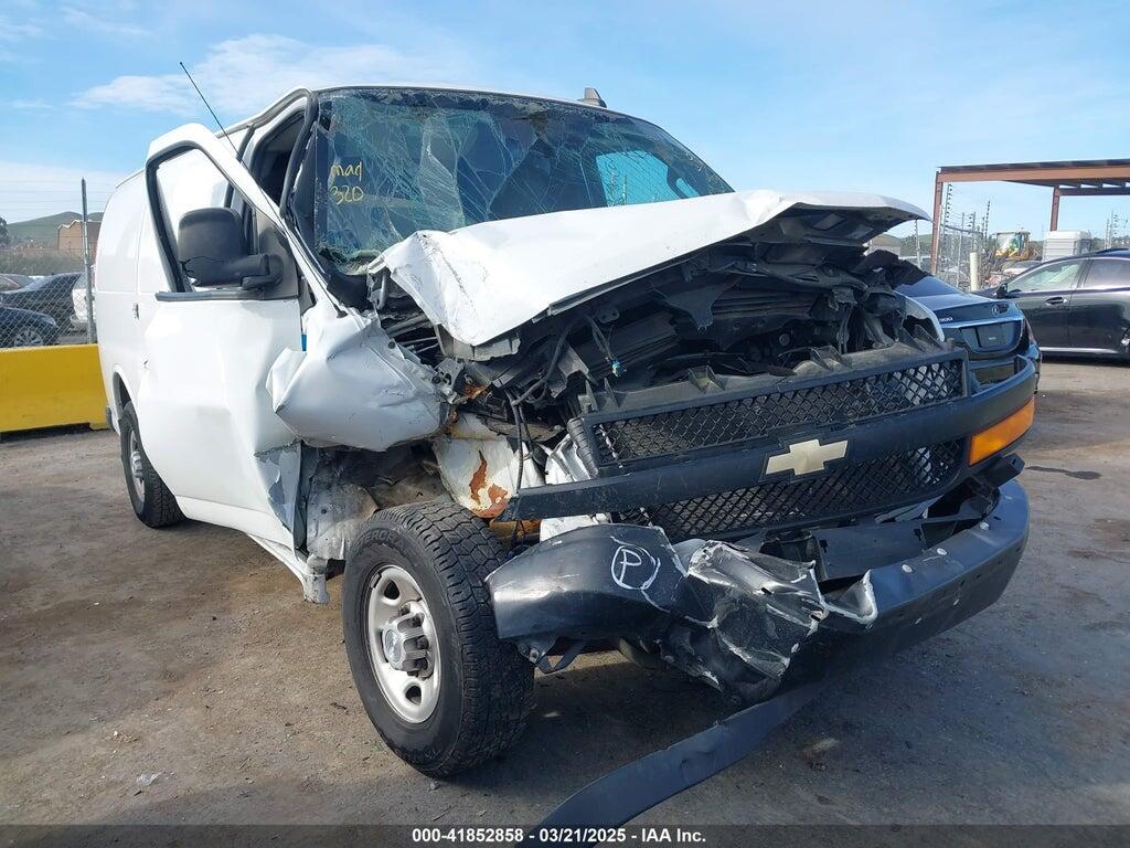 1GCWGAFPXK1365332 2019 CHEVROLET EXPRESS 2500 photo no. 1