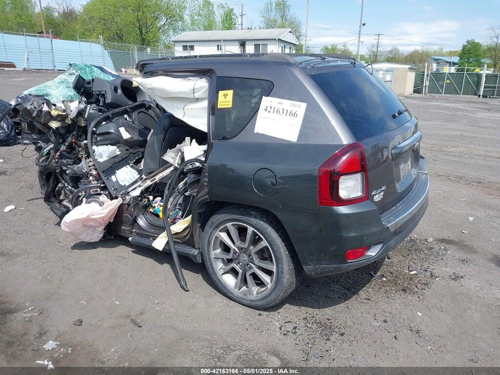 1C4NJDEB3HD139743 2017 JEEP COMPASS photo no. 3