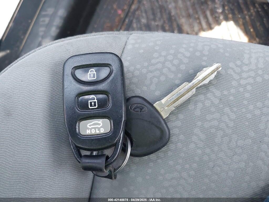 KMHDU4AD3AU844960 2010 HYUNDAI ELANTRA photo no. 11